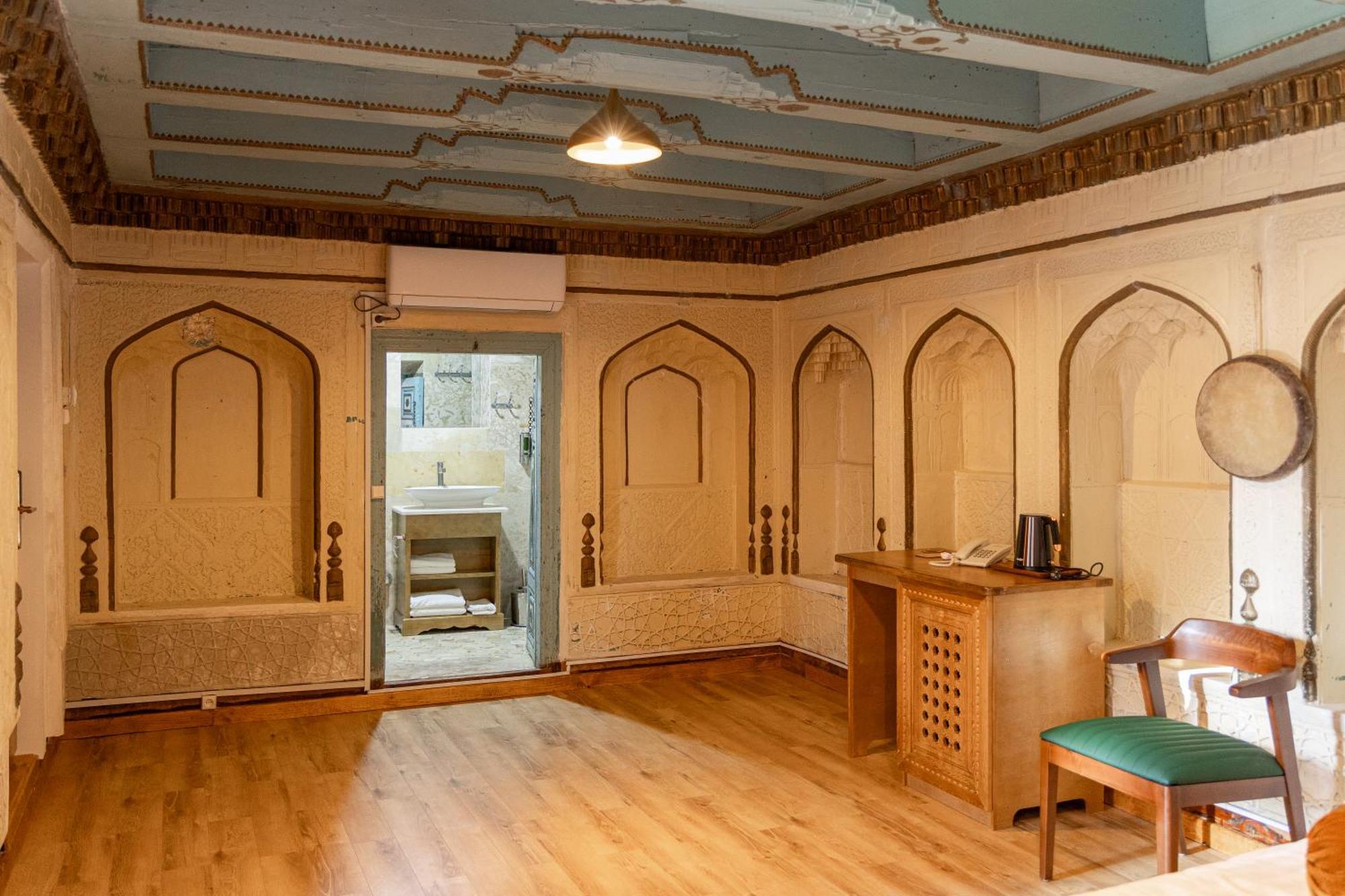 Duston Boutique XIX Century Rooms บูคารา ภายนอก รูปภาพ