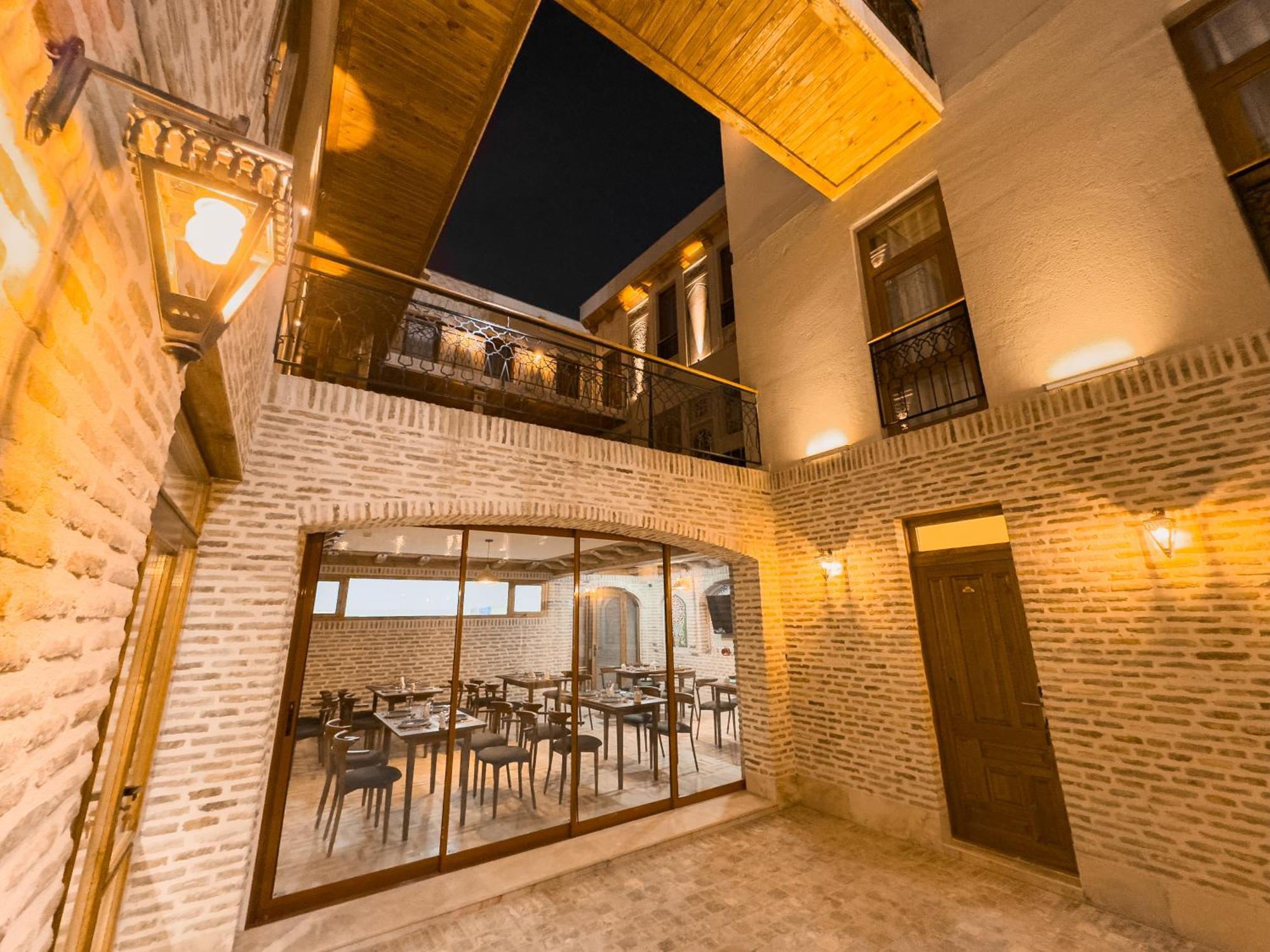 Duston Boutique XIX Century Rooms บูคารา ภายนอก รูปภาพ