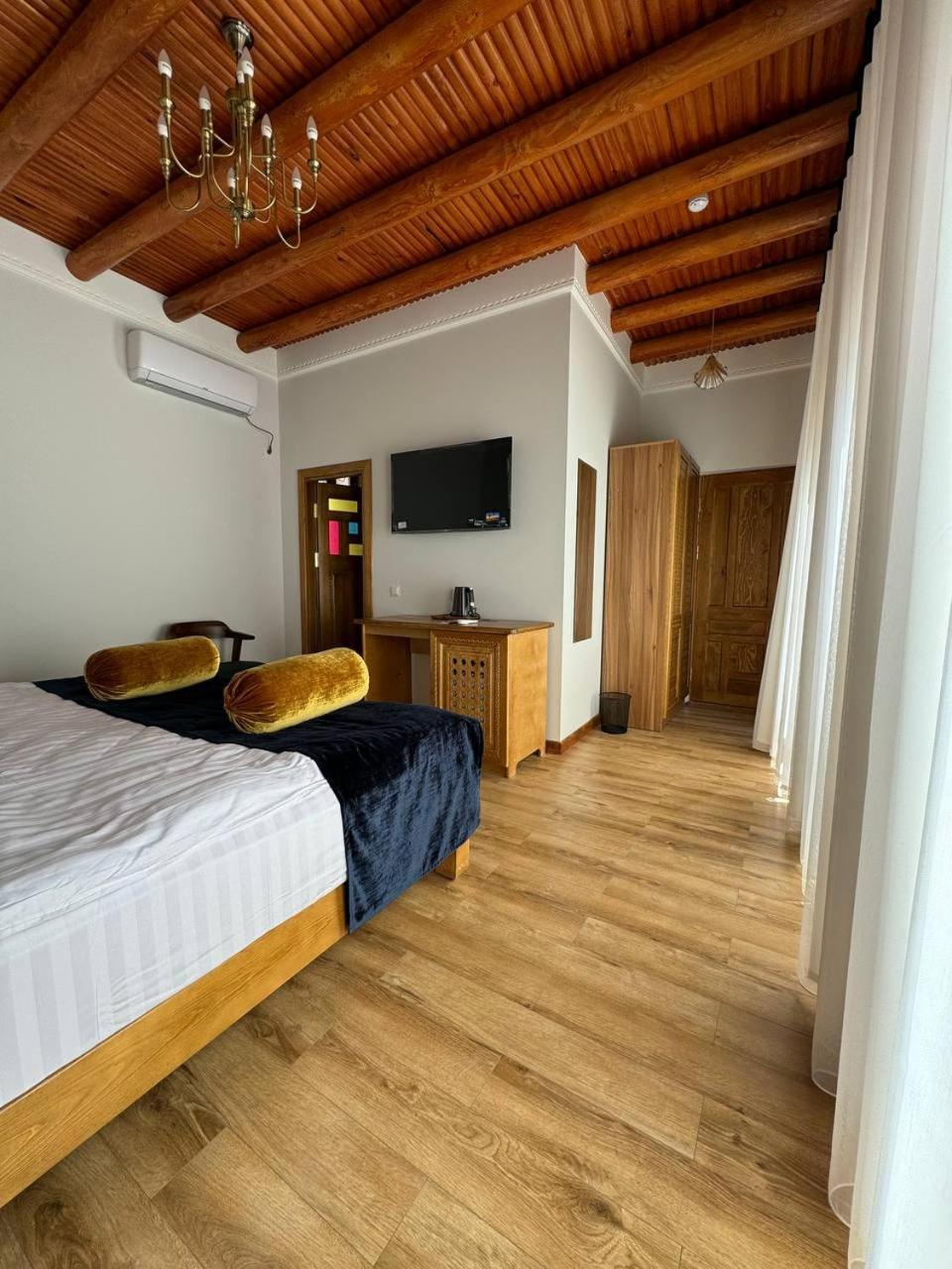 Duston Boutique XIX Century Rooms บูคารา ภายนอก รูปภาพ