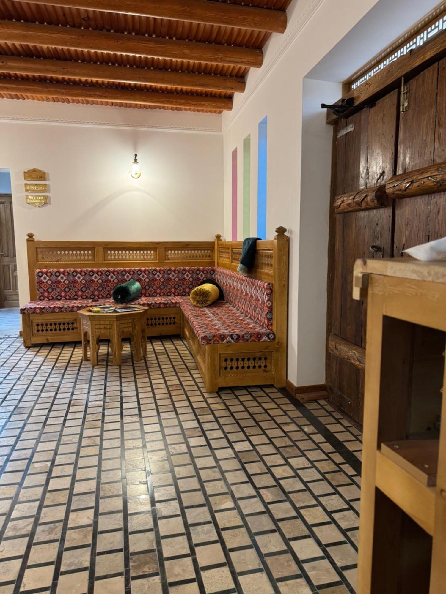 Duston Boutique XIX Century Rooms บูคารา ภายนอก รูปภาพ